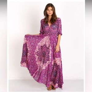 Spell
& The Gypsy Kiss The Sky Gown Violet xs